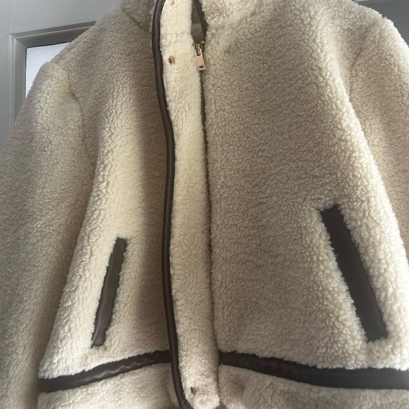 Francesca's Collections Cream Teddy Jacket with Black Accents - Picture 2 of 6